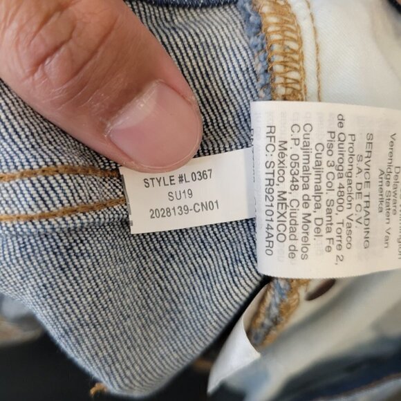 Madewell Womens Blue High Rise Denim Mid Length Shorts Raw Hem Size 26 - Picture 13 of 14